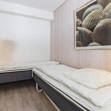 Two-bedroom In 1 *